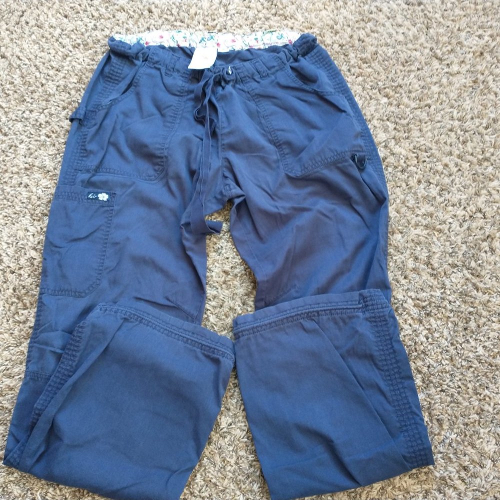 4 pair Scrub bottoms Koi, & WonderWinks - Picture 3 of 11